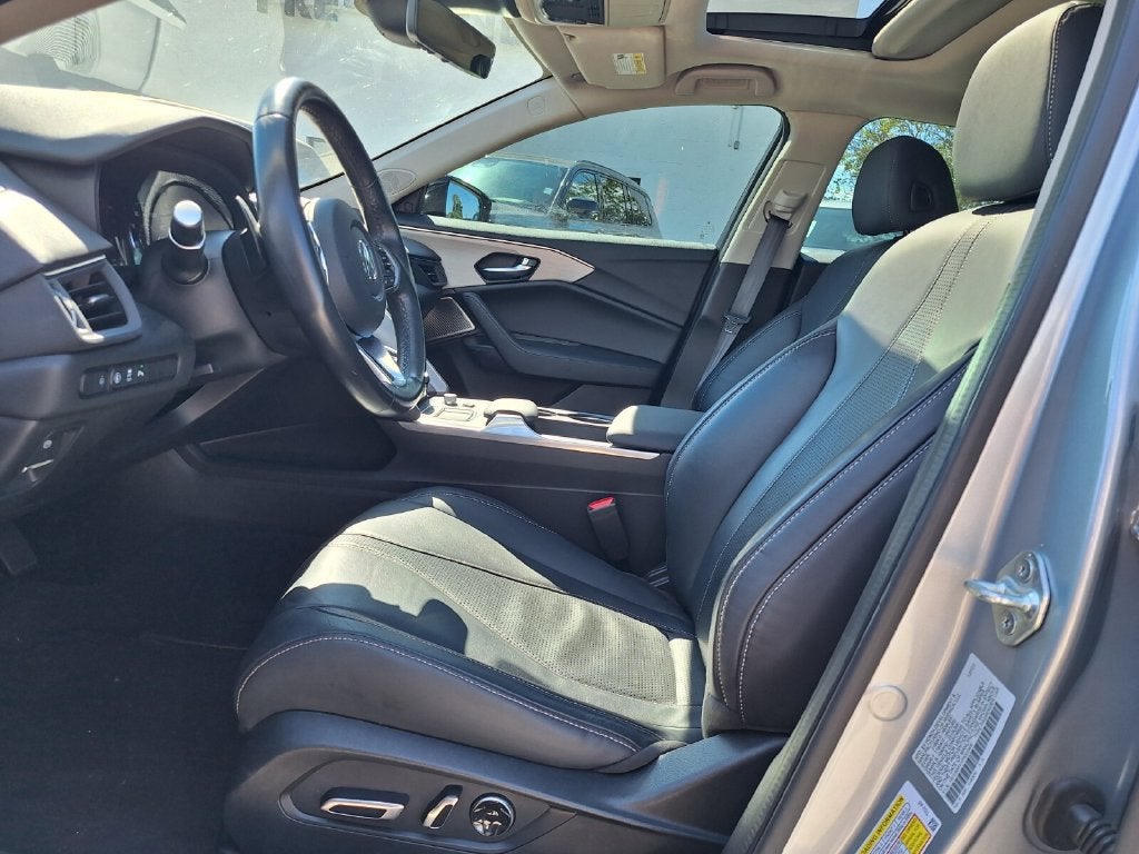 2023 Acura TLX w/Technology Package