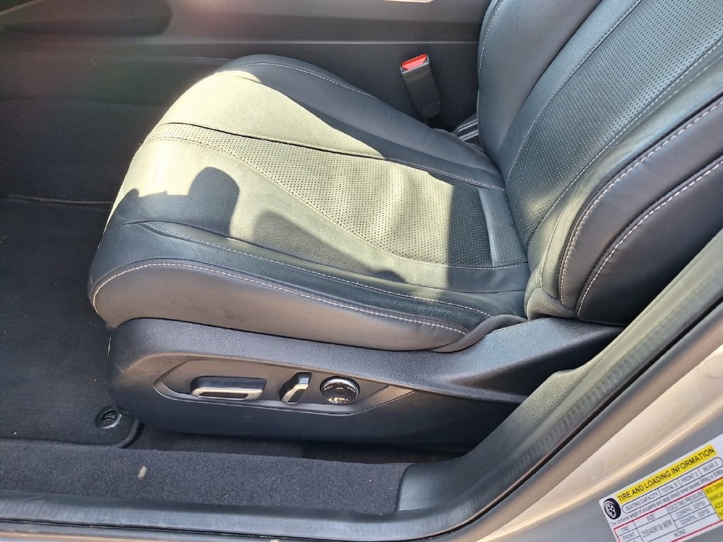 2023 Acura TLX w/Technology Package