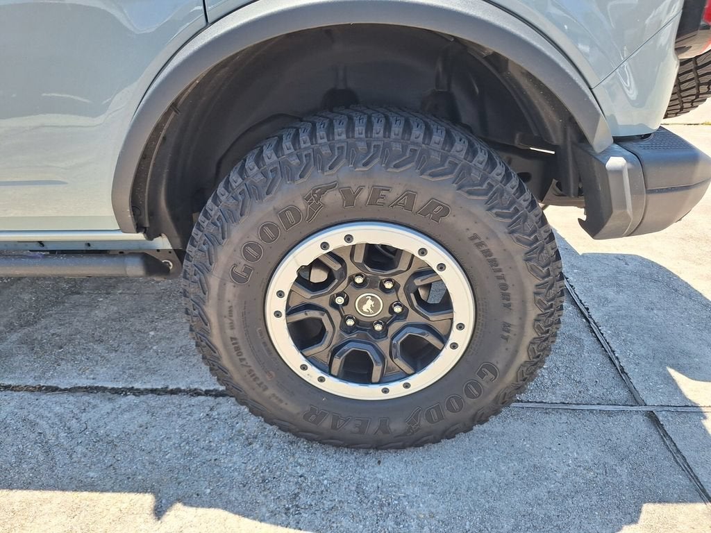 2023 Ford Bronco Base