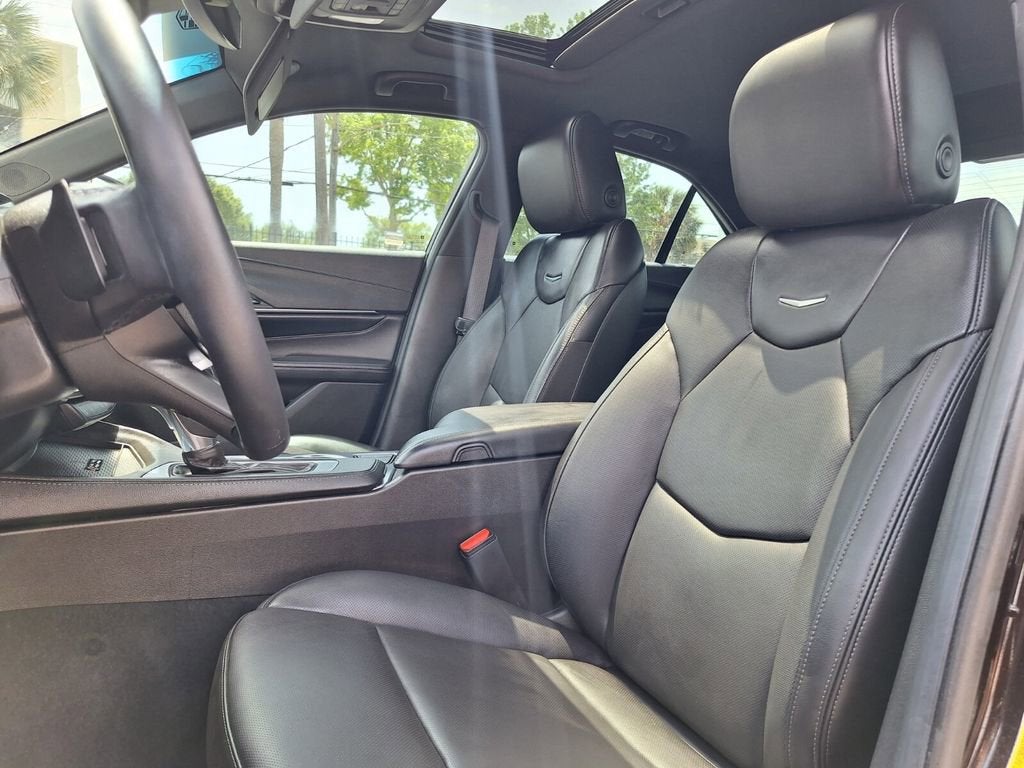 2022 Cadillac CT4 Premium Luxury