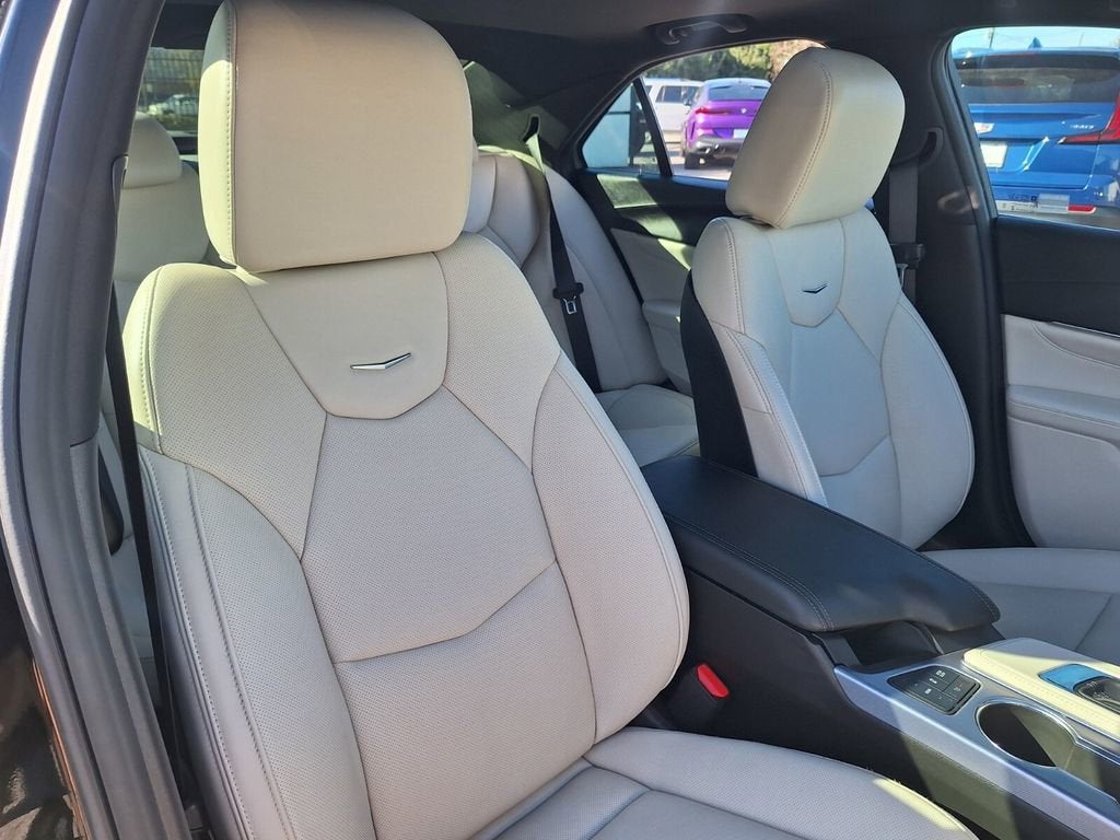 2025 Cadillac CT4 Premium Luxury