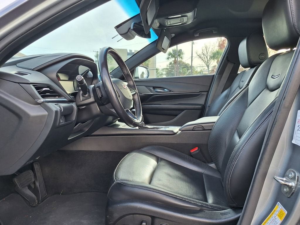 2023 Cadillac CT4 Premium Luxury