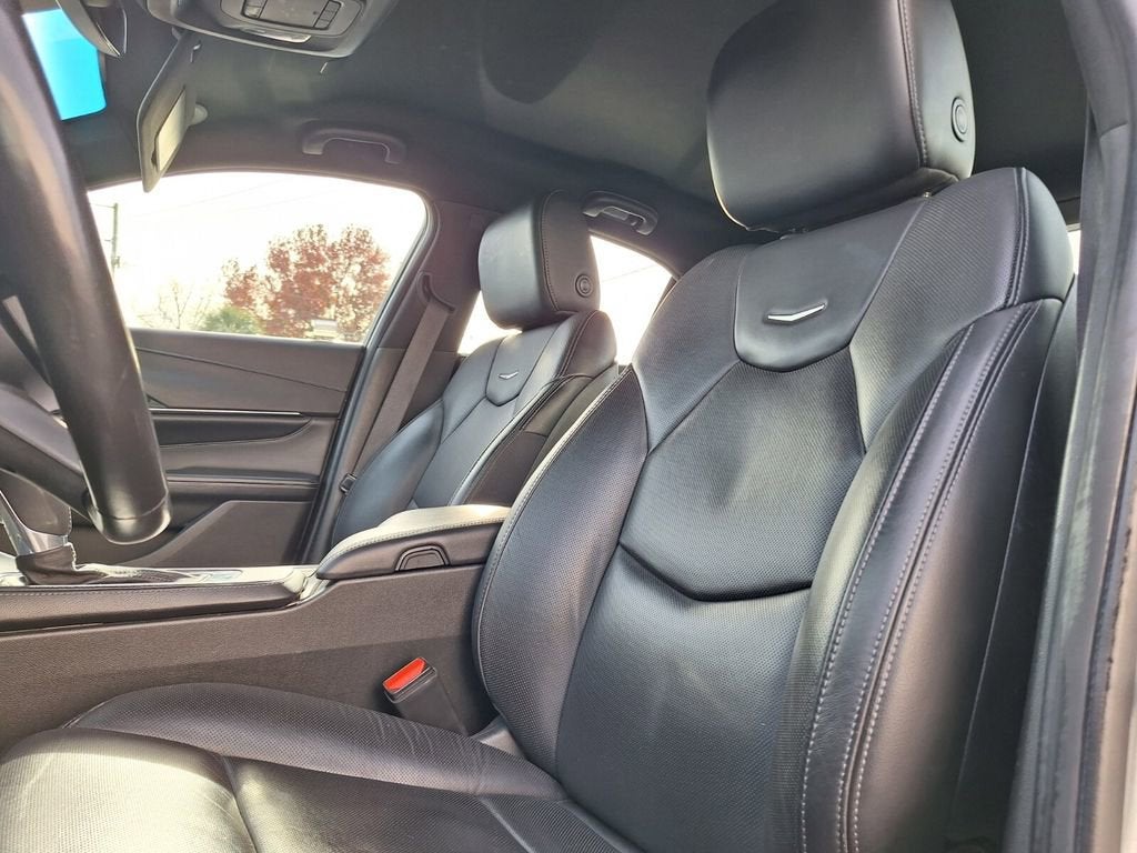 2023 Cadillac CT4 Premium Luxury