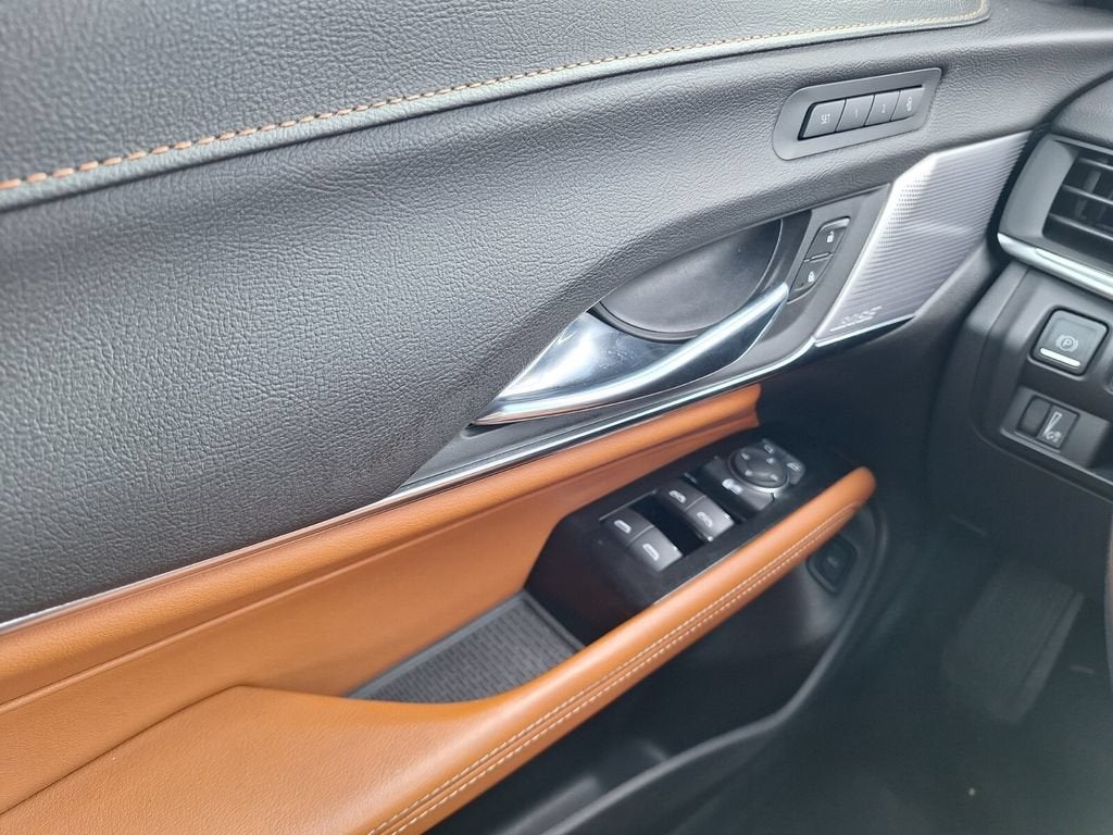 2023 Cadillac CT4 Premium Luxury