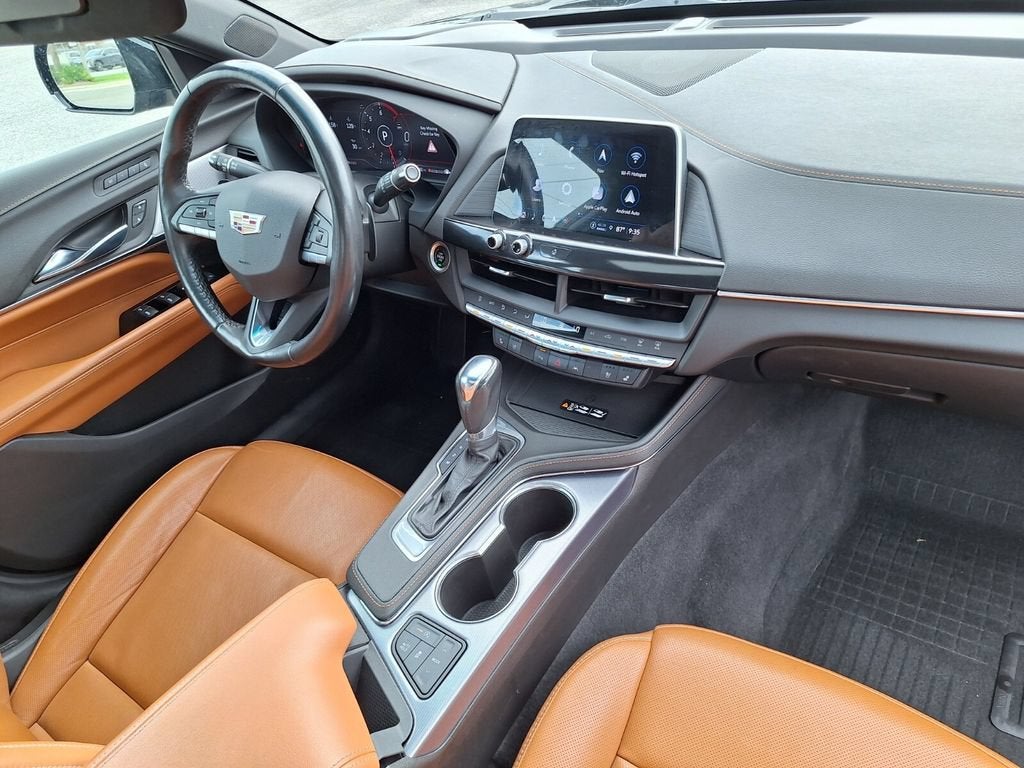2023 Cadillac CT4 Premium Luxury