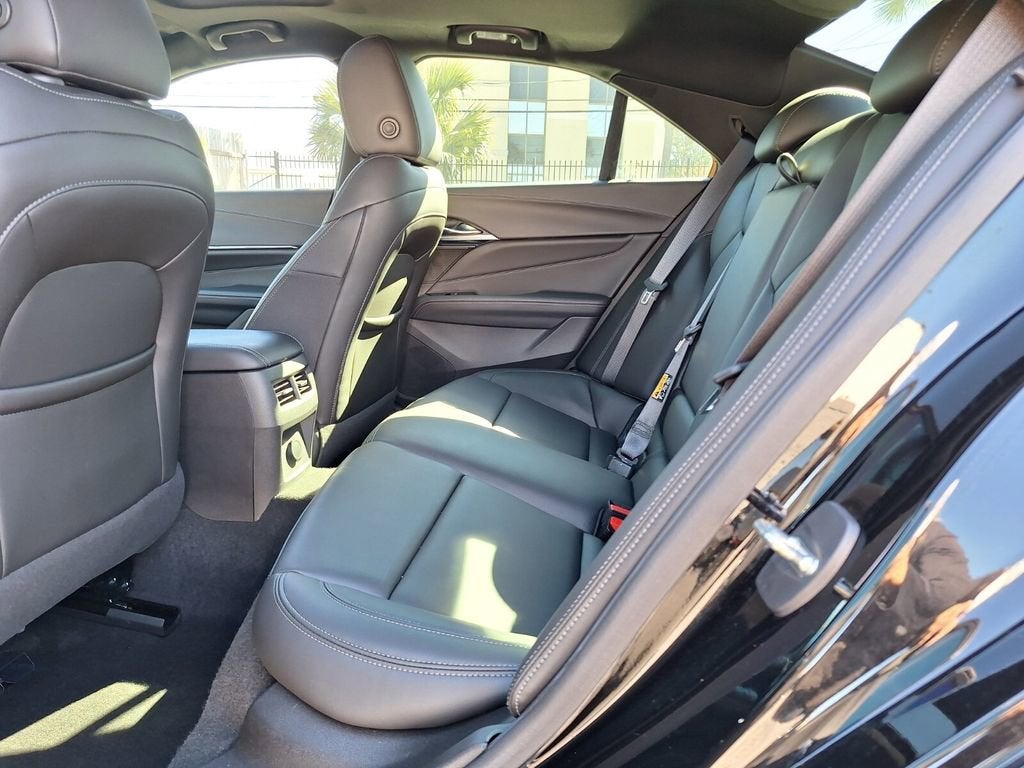 2023 Cadillac CT4 Luxury