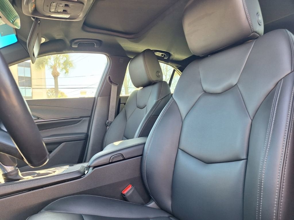 2023 Cadillac CT4 Luxury