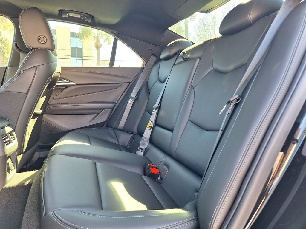 2023 Cadillac CT4 Luxury