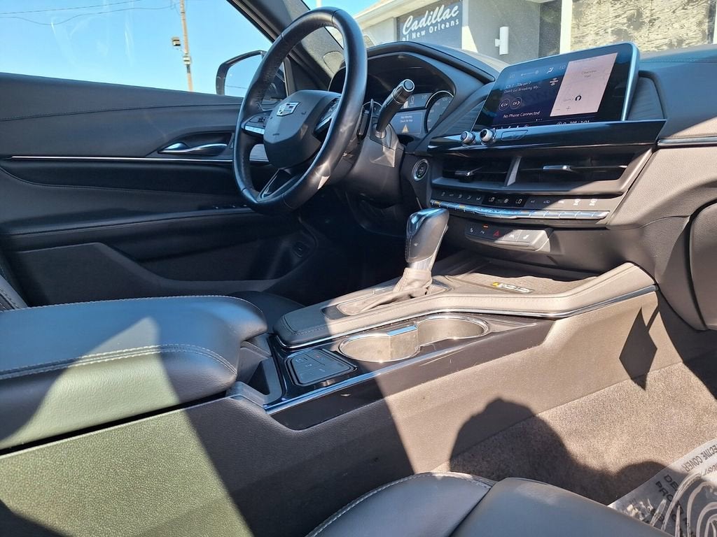 2023 Cadillac CT4 Luxury