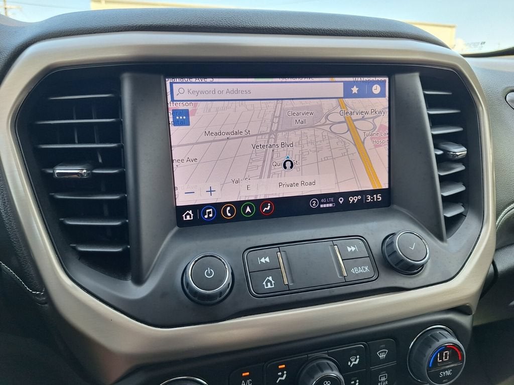 2023 GMC Acadia Denali