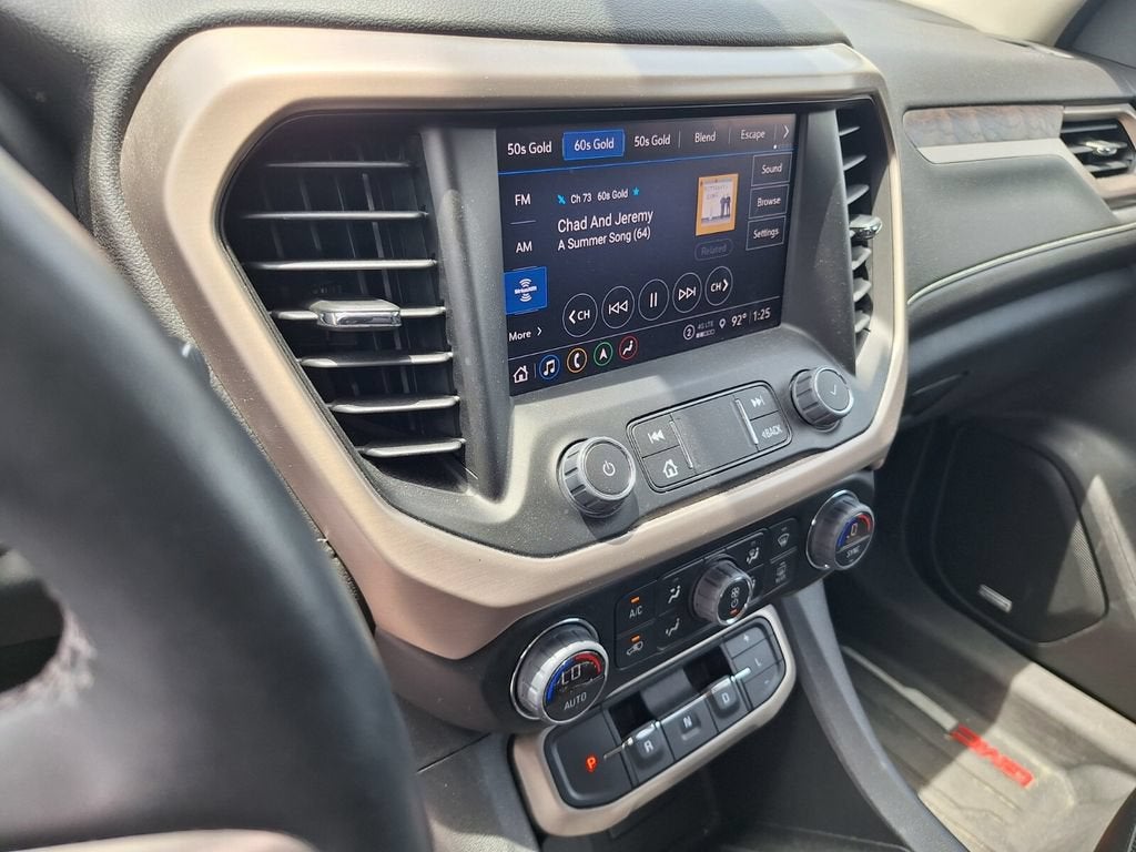 2023 GMC Acadia Denali
