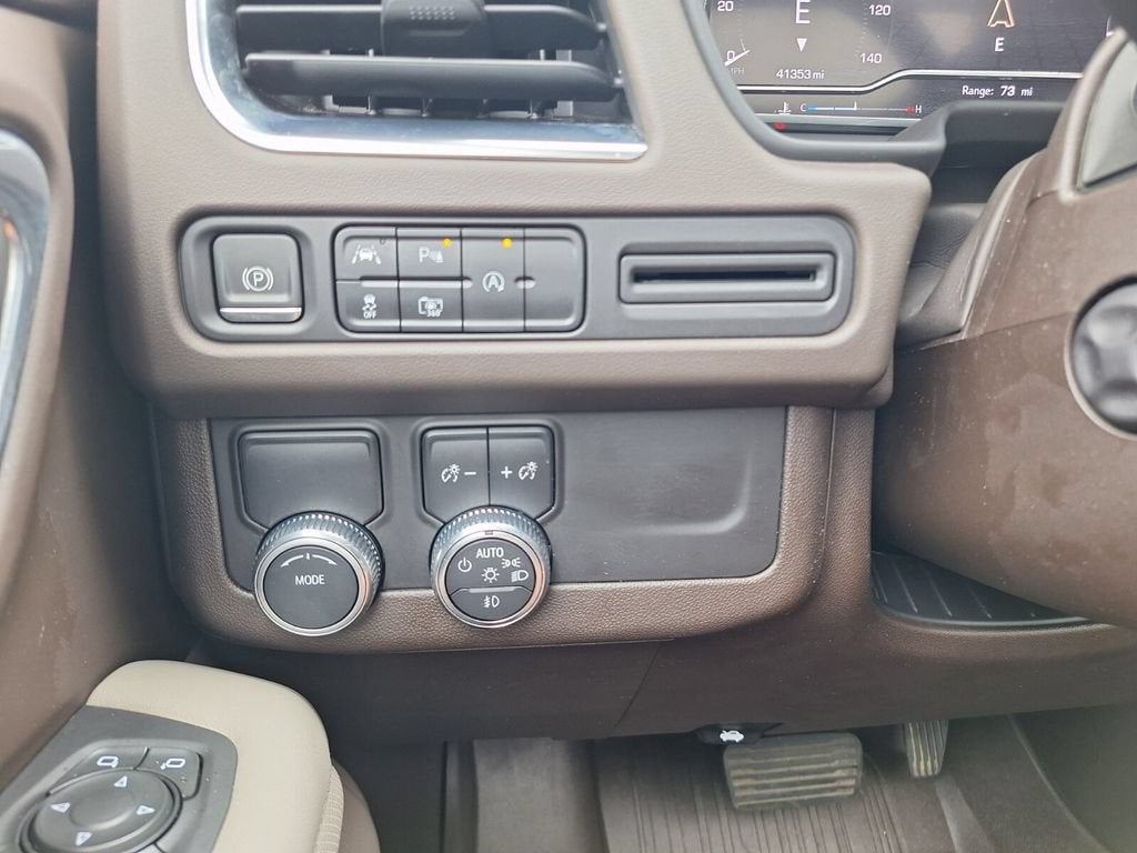 2023 GMC Yukon SLT
