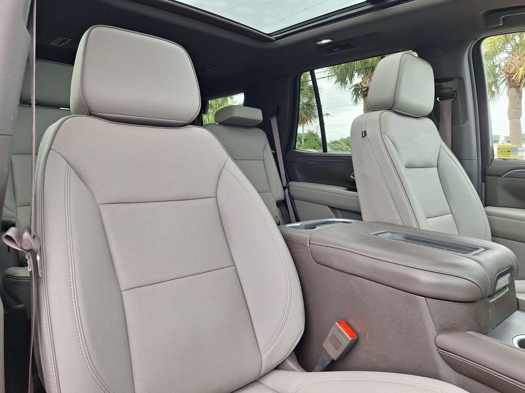 2023 GMC Yukon SLT