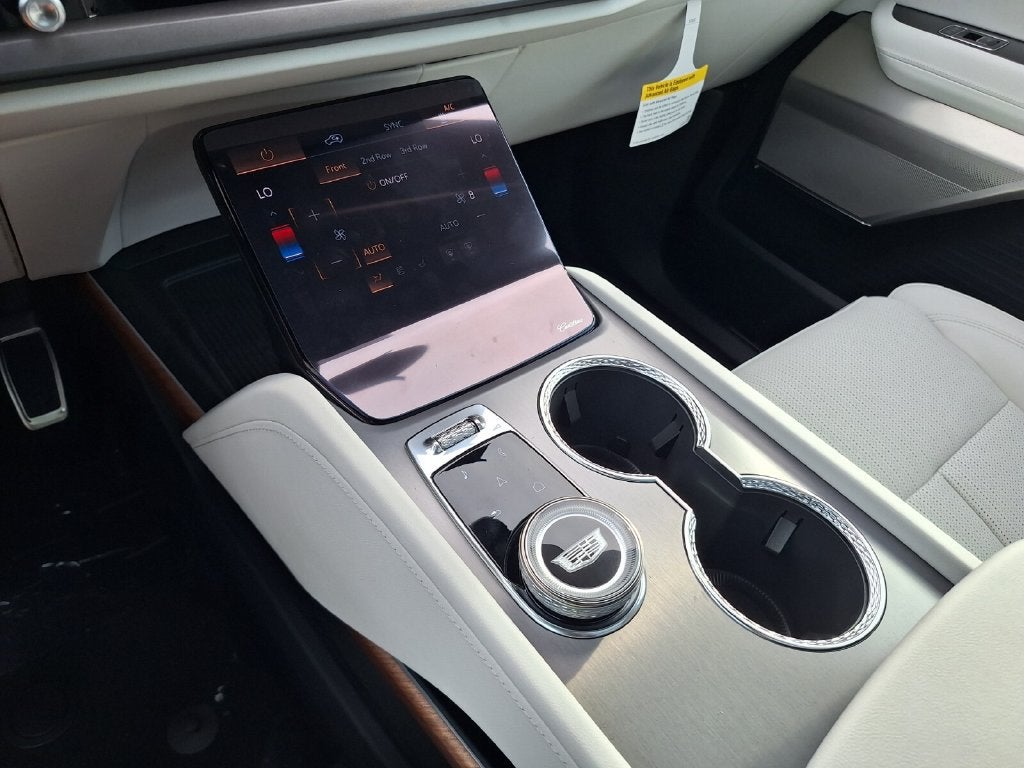 2027 Cadillac VISTIQ Luxury