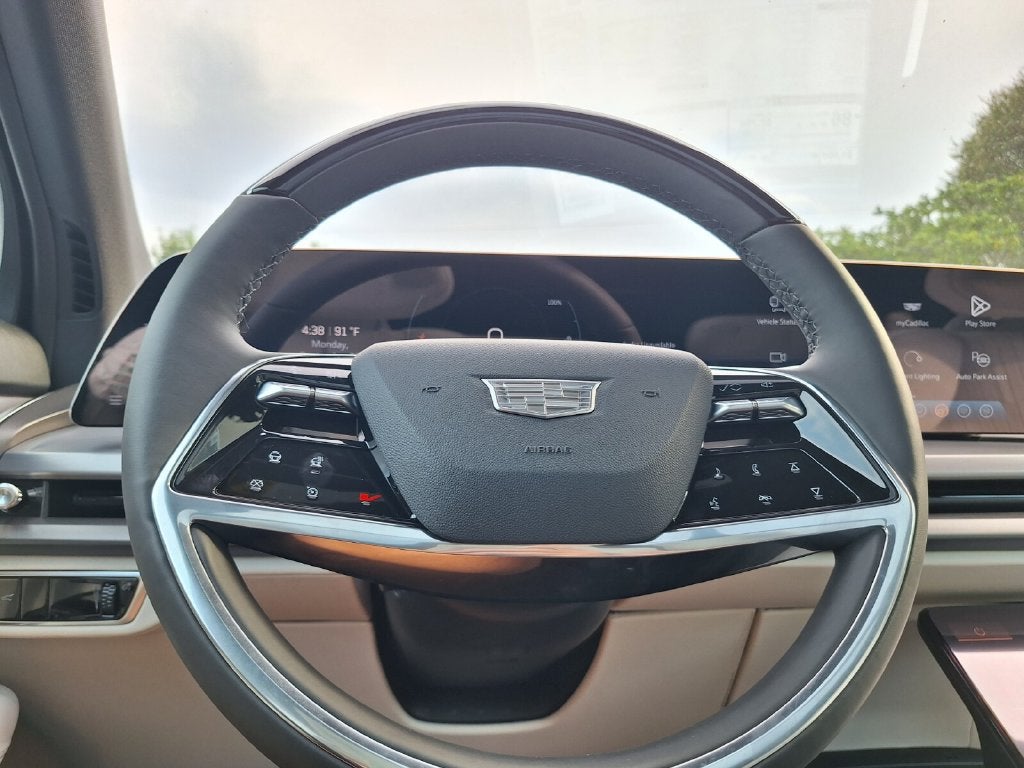 2027 Cadillac VISTIQ Luxury