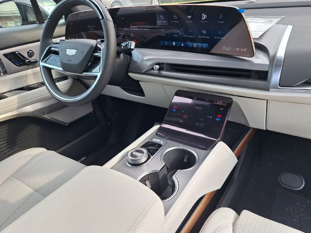 2027 Cadillac VISTIQ Luxury