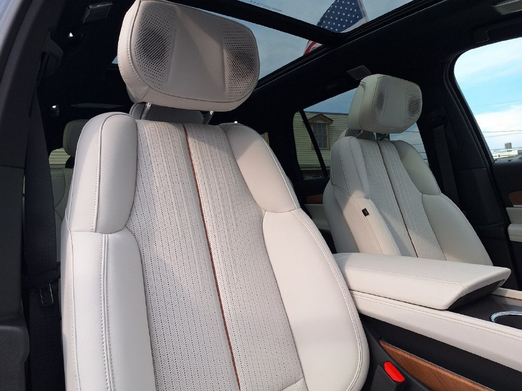 2027 Cadillac VISTIQ Luxury