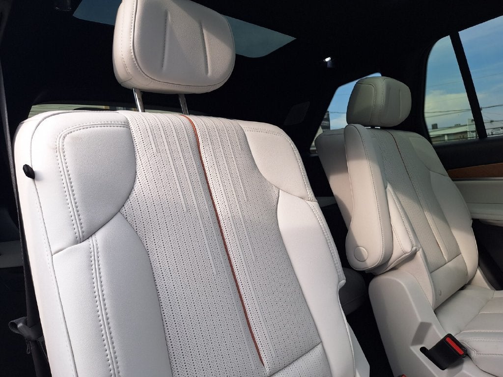 2027 Cadillac VISTIQ Luxury