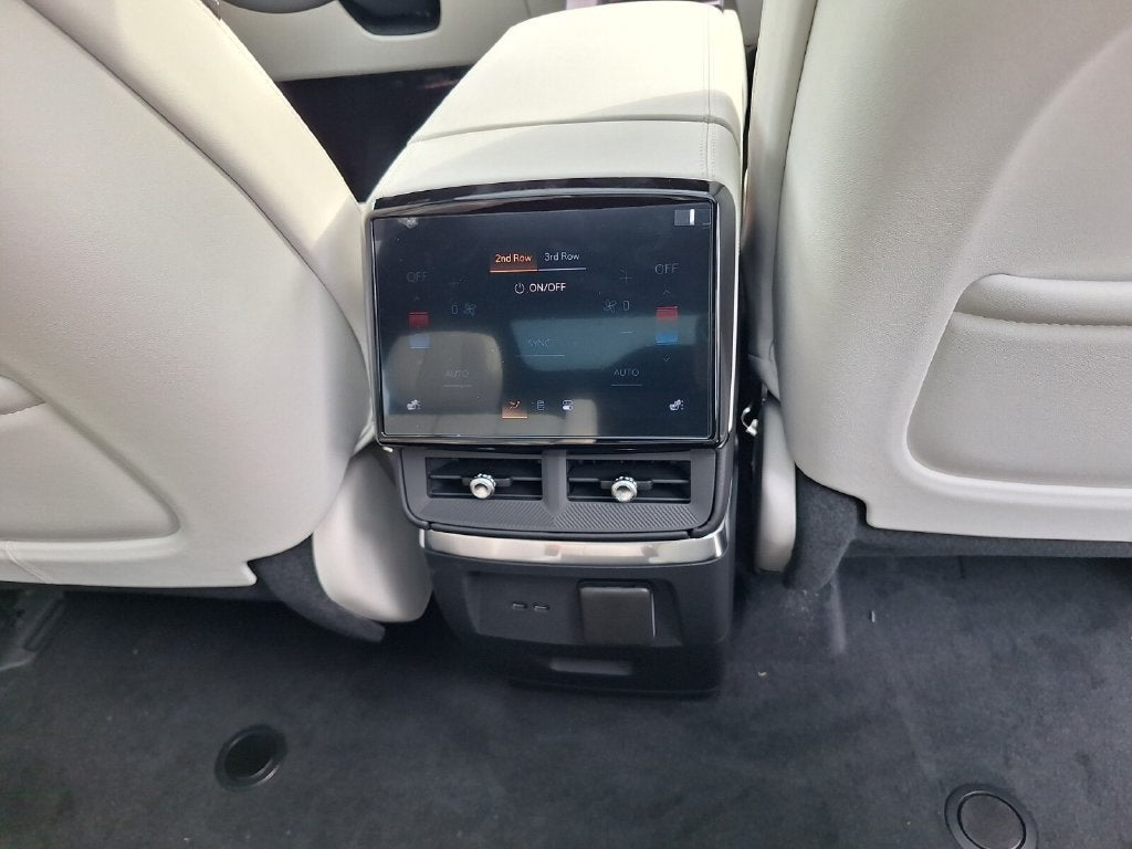 2027 Cadillac VISTIQ Luxury