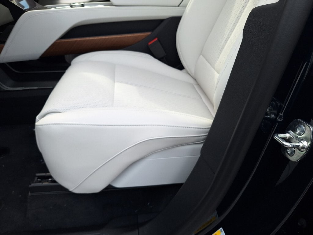 2027 Cadillac VISTIQ Luxury