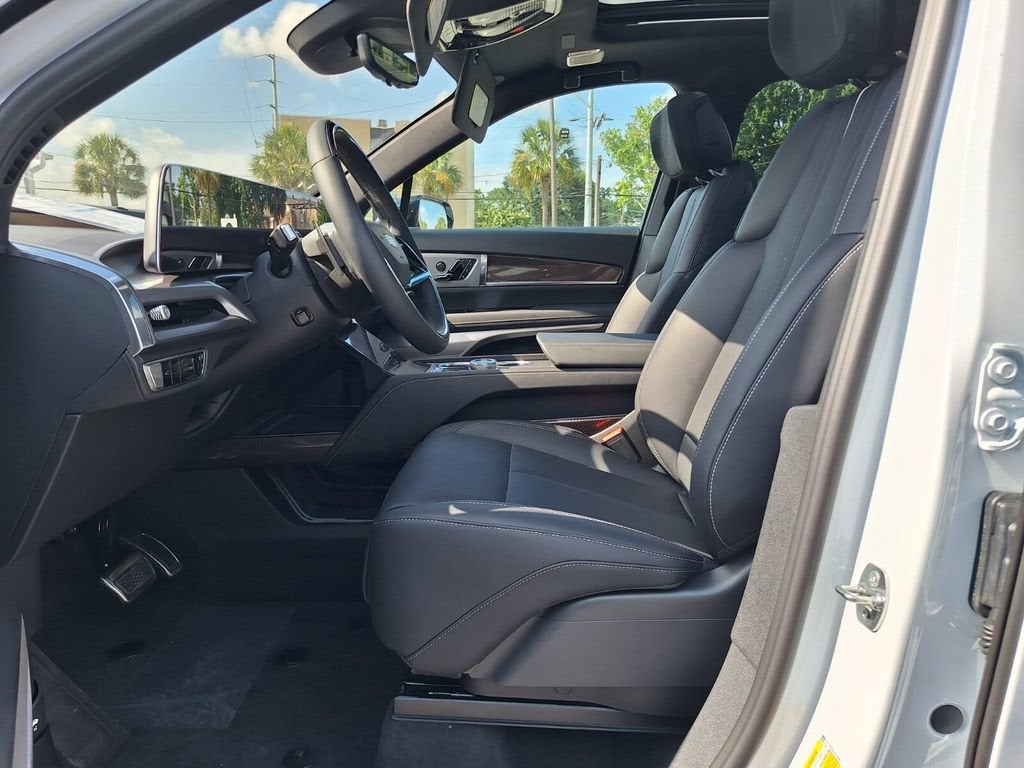 2027 Cadillac VISTIQ Luxury