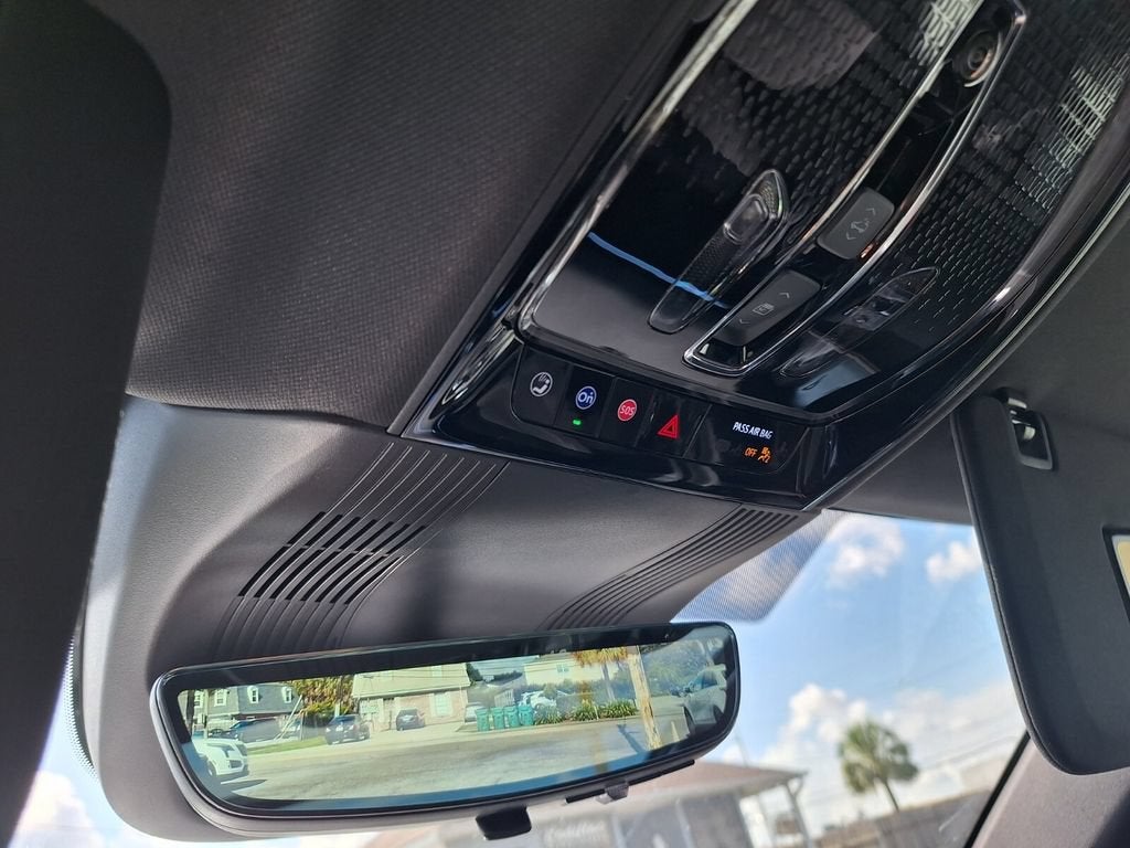 2027 Cadillac VISTIQ Luxury