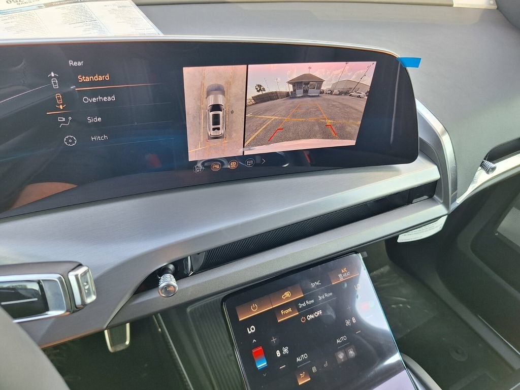 2027 Cadillac VISTIQ Luxury