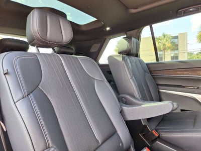 2027 Cadillac VISTIQ Luxury