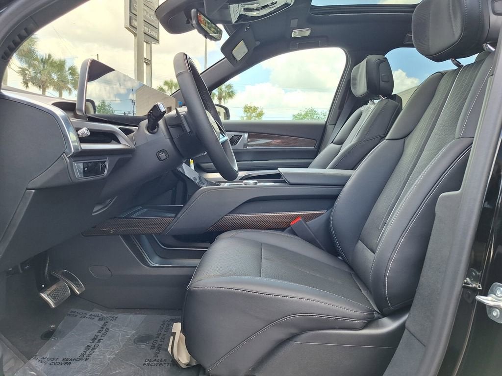 2026 Cadillac VISTIQ Luxury