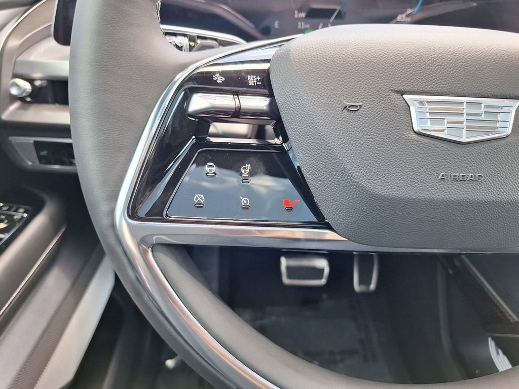 2026 Cadillac VISTIQ Luxury