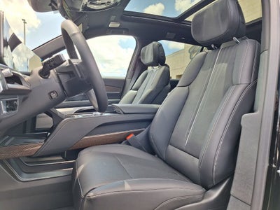 2026 Cadillac VISTIQ Luxury