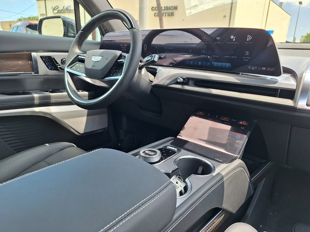 2026 Cadillac VISTIQ Luxury