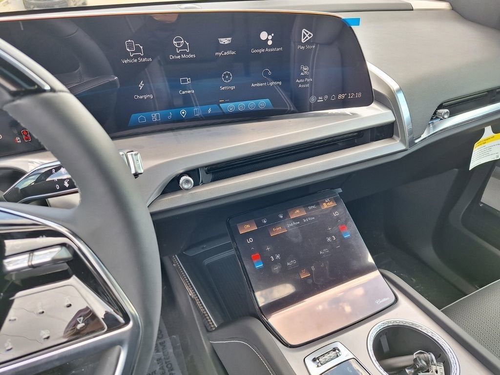 2026 Cadillac VISTIQ Luxury