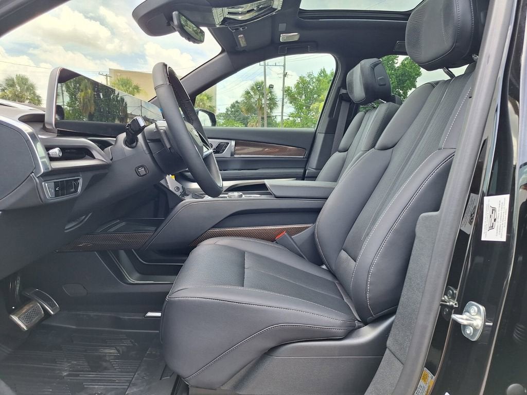 2026 Cadillac VISTIQ Luxury