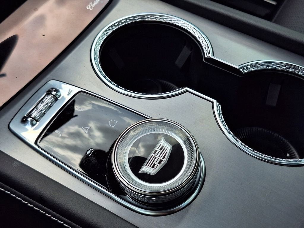 2026 Cadillac VISTIQ Luxury