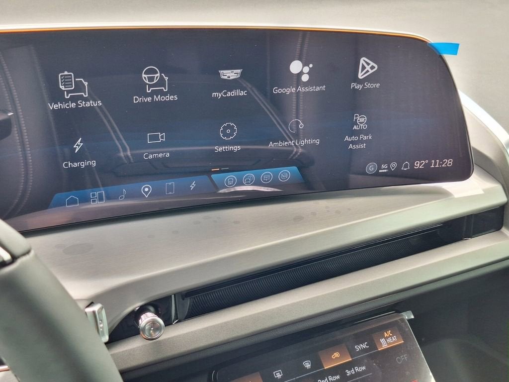 2026 Cadillac VISTIQ Luxury