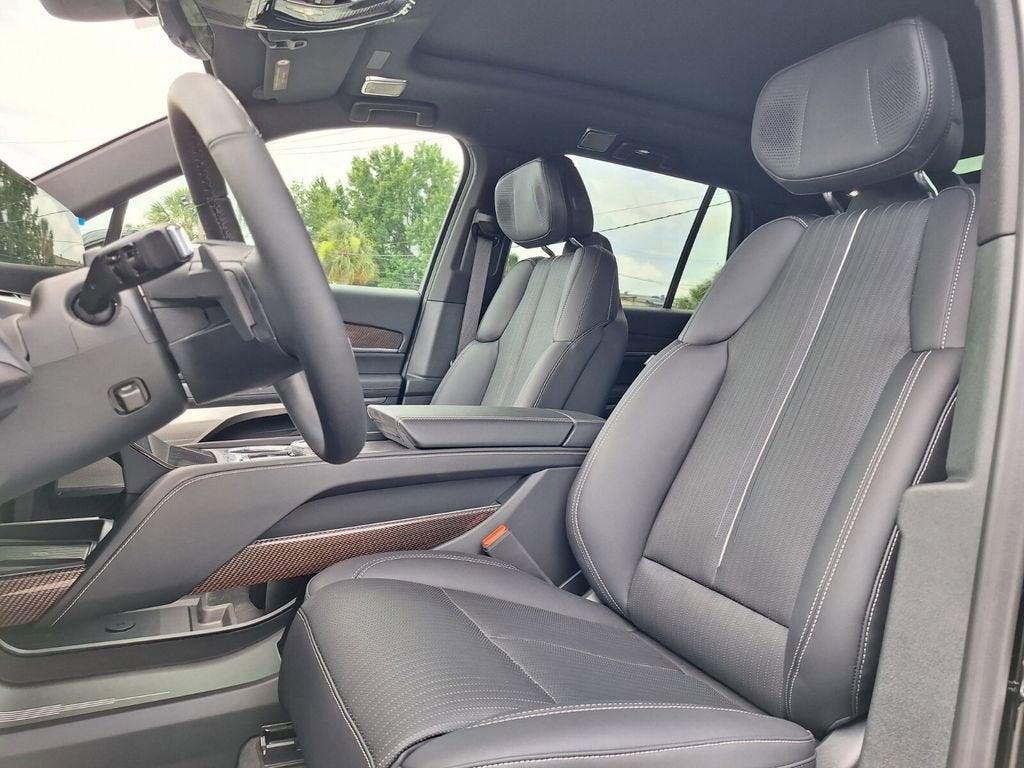 2026 Cadillac VISTIQ Luxury