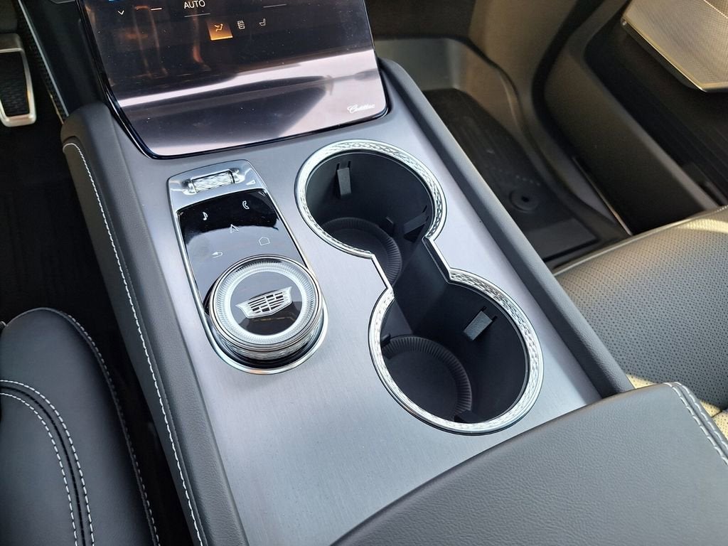 2026 Cadillac VISTIQ Luxury