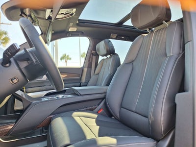 2026 Cadillac VISTIQ Luxury