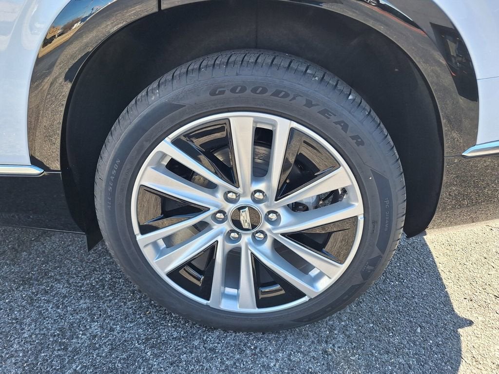 2026 Cadillac VISTIQ Luxury