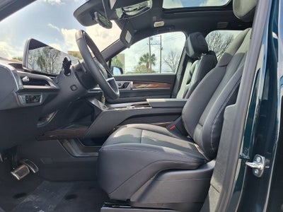 2026 Cadillac VISTIQ Luxury