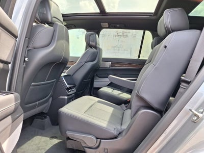 2027 Cadillac VISTIQ Luxury