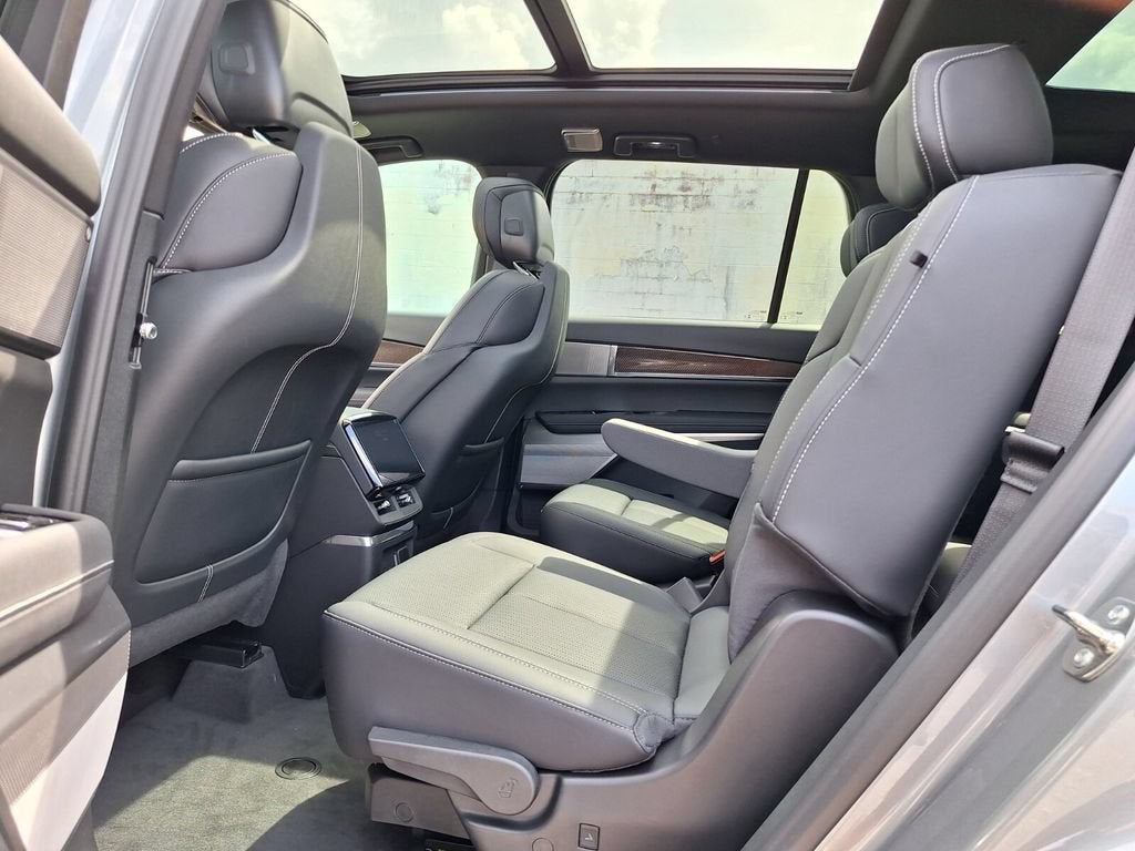 2027 Cadillac VISTIQ Luxury