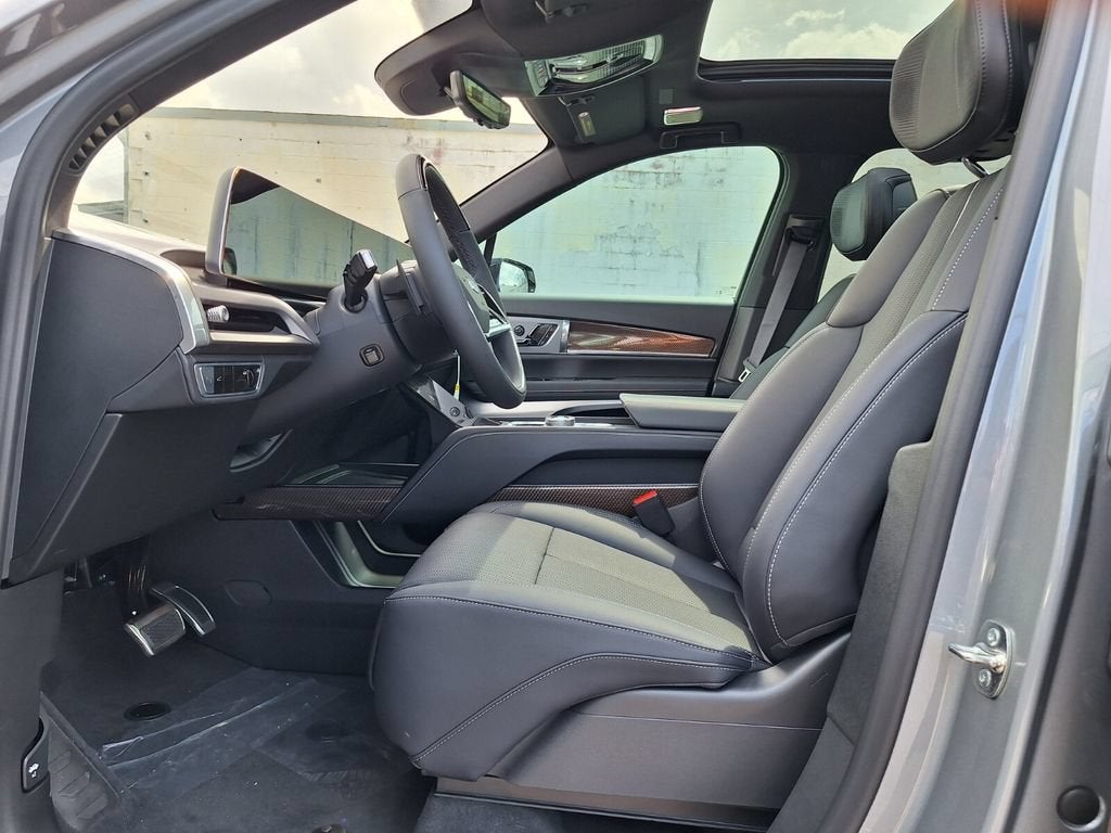 2027 Cadillac VISTIQ Luxury