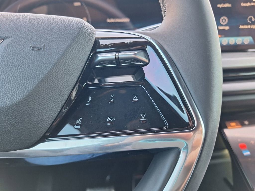 2026 Cadillac VISTIQ Sport