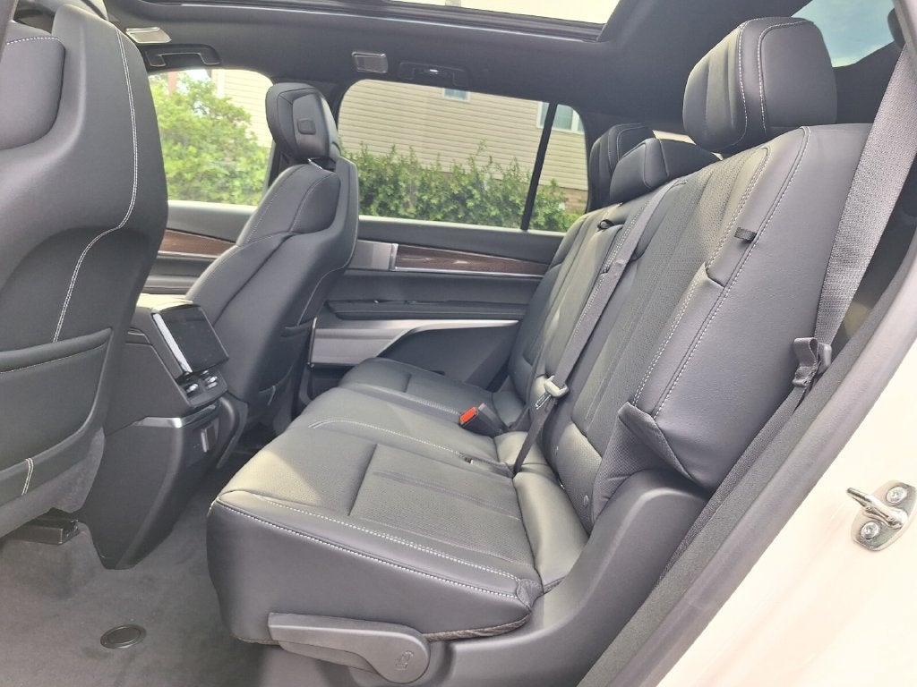 2027 Cadillac VISTIQ Sport