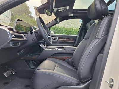 2027 Cadillac VISTIQ Sport