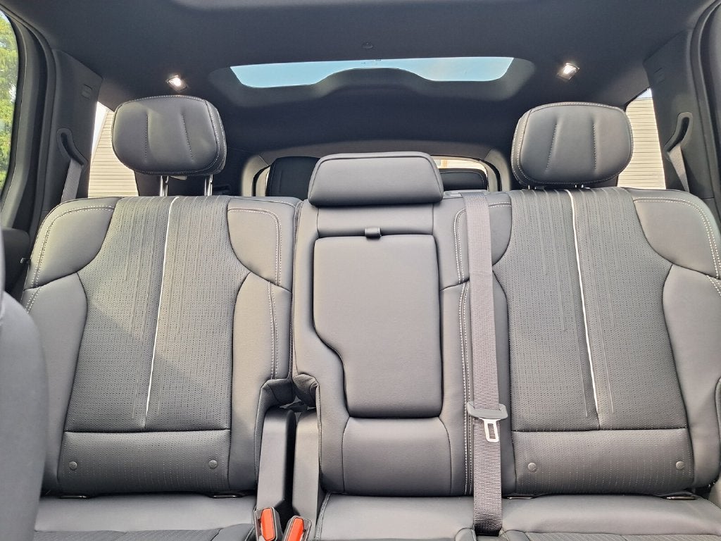 2027 Cadillac VISTIQ Sport
