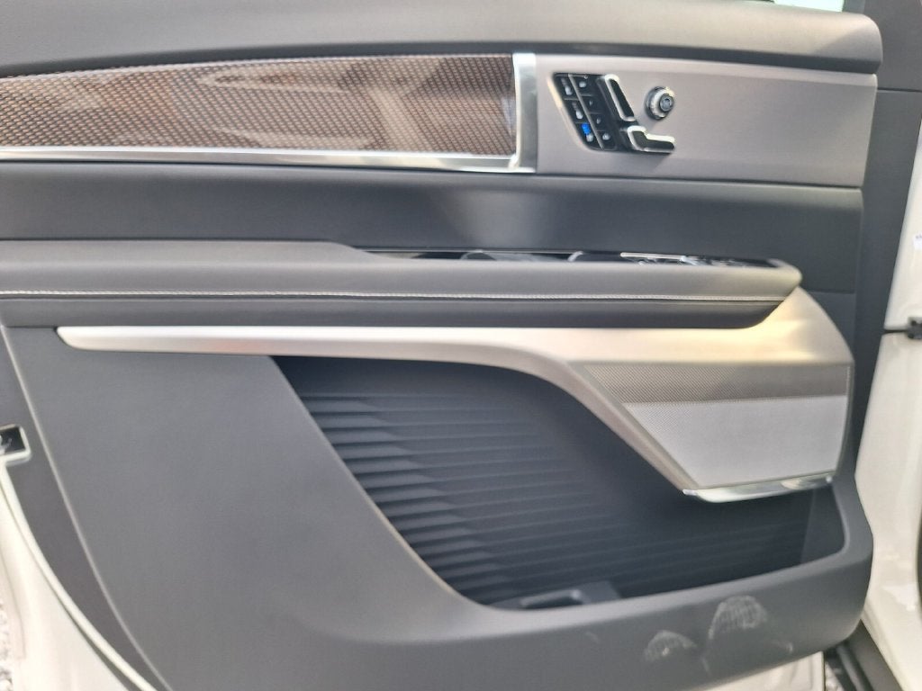 2027 Cadillac VISTIQ Sport