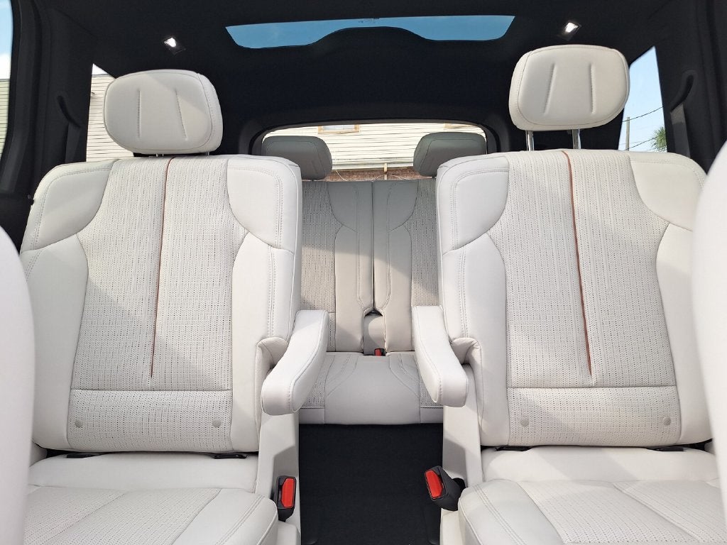 2027 Cadillac VISTIQ Sport